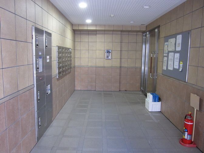 �y�G���g�����X�z�@