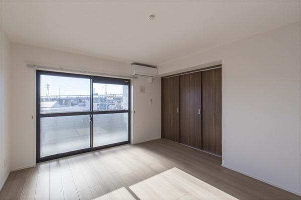 �y�x�����_�z�@