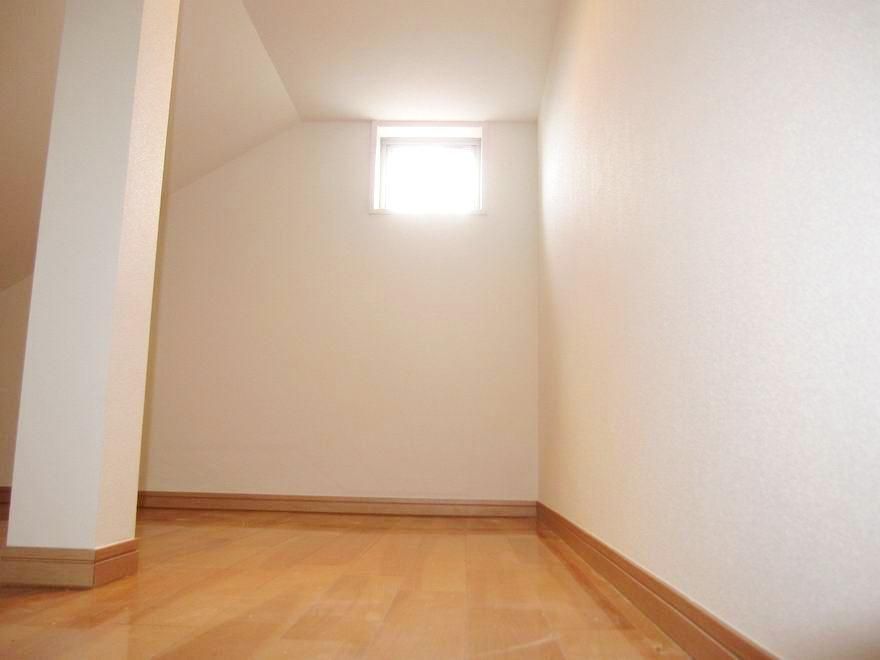 �y���̑��ݔ��z�@