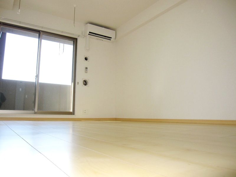 �y�Q���z�@