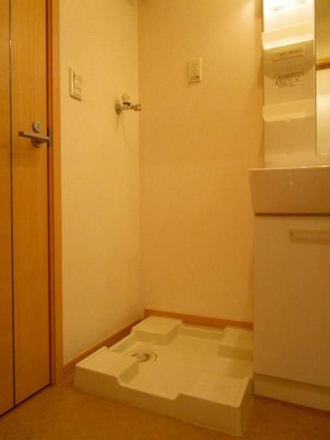 �y���̑��ݔ��z�@