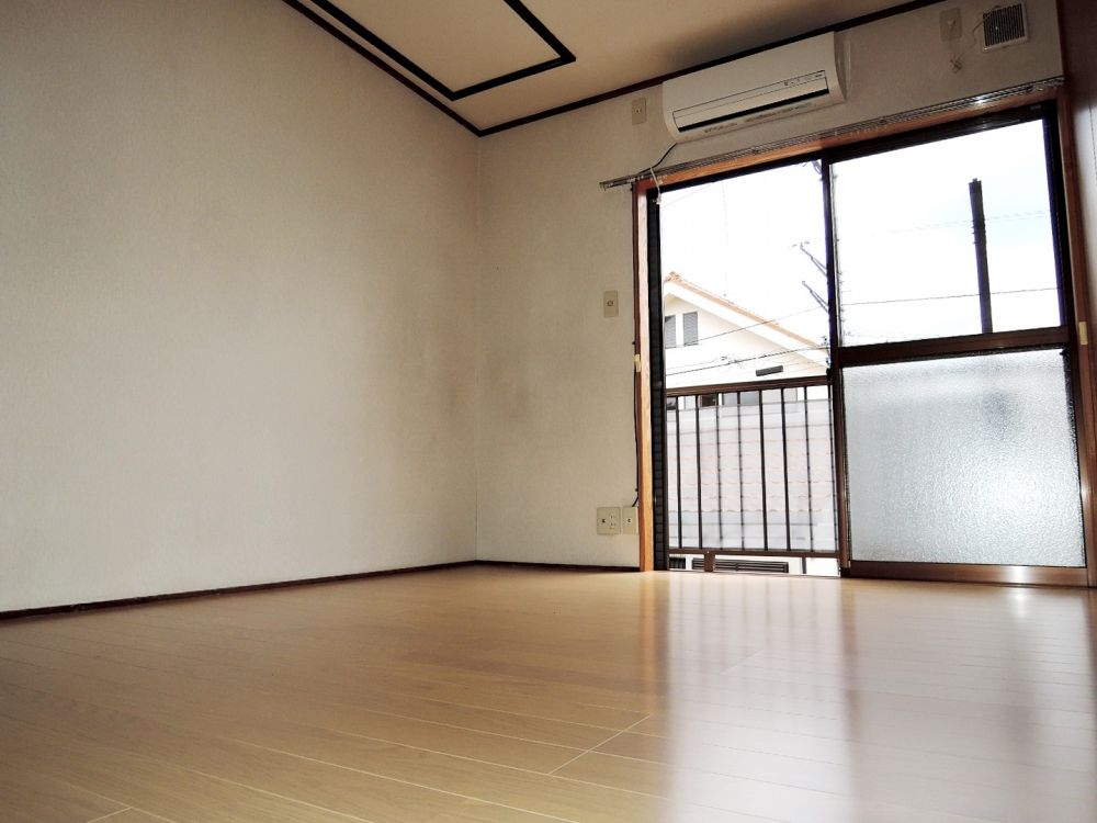 �y�Q���z�@