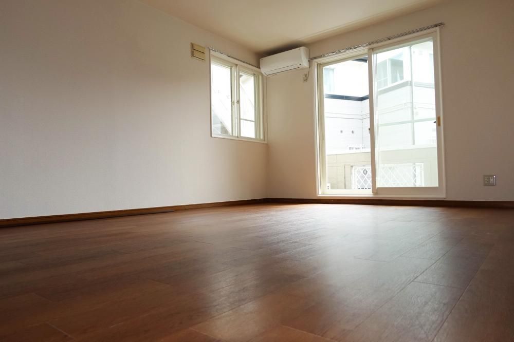 �y���ԁE���r���O�z�@