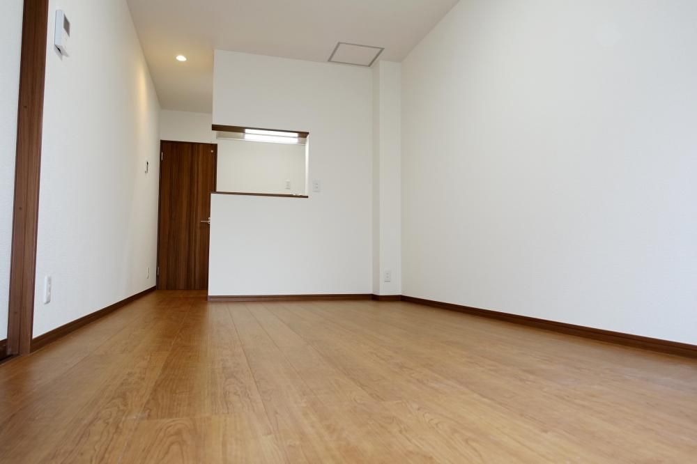 �y���ԁE���r���O�z�@