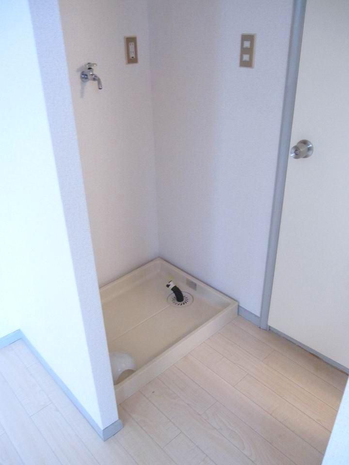 �y���̑��ݔ��z�@