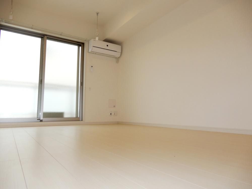 �y�Q���z�@