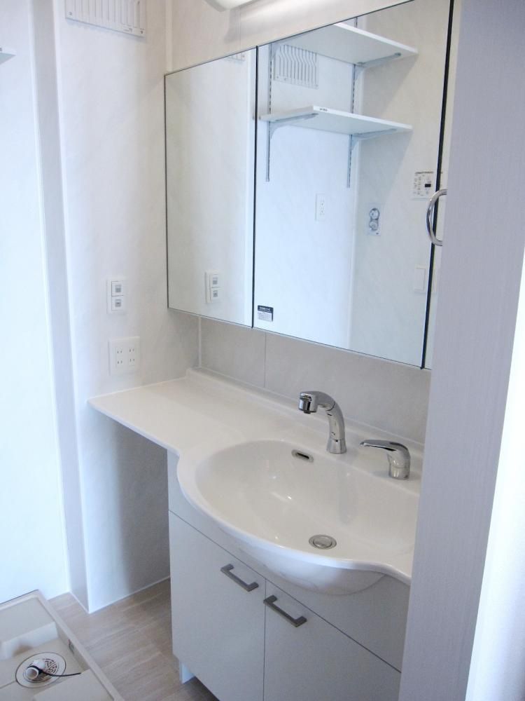 �y���ʏ��z�@