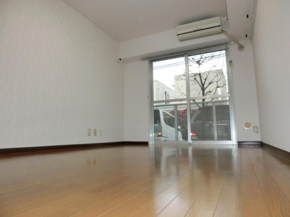 �y�Q���z�@