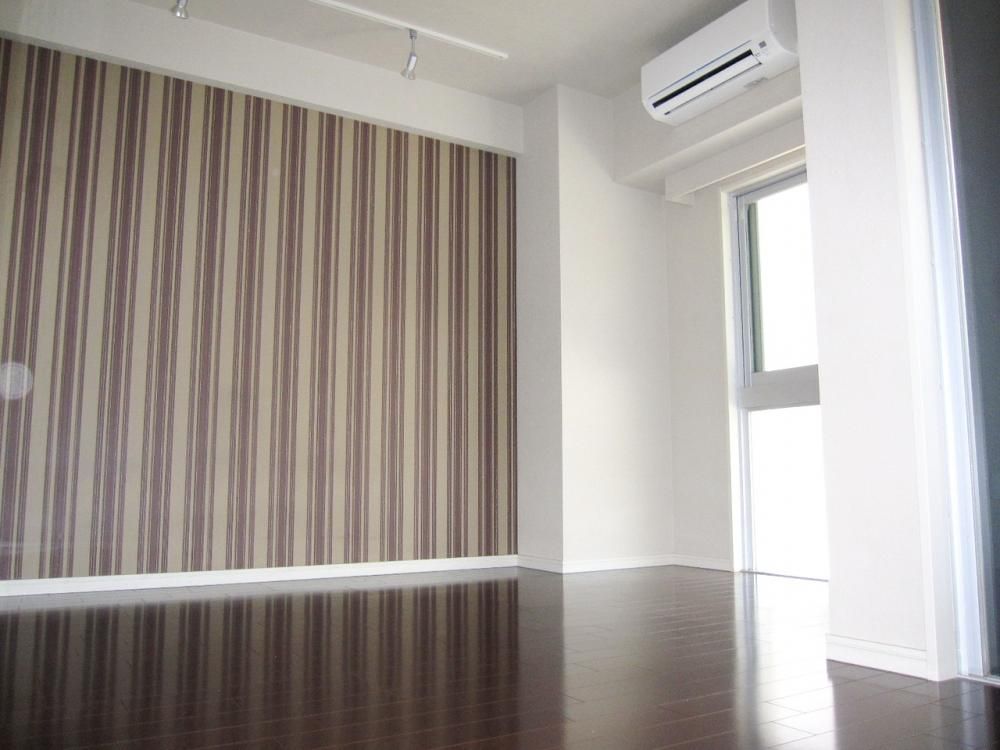 �y���ԁE���r���O�z�@