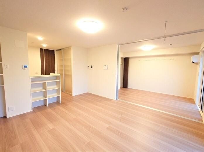 �y���ԁE���r���O�z�@