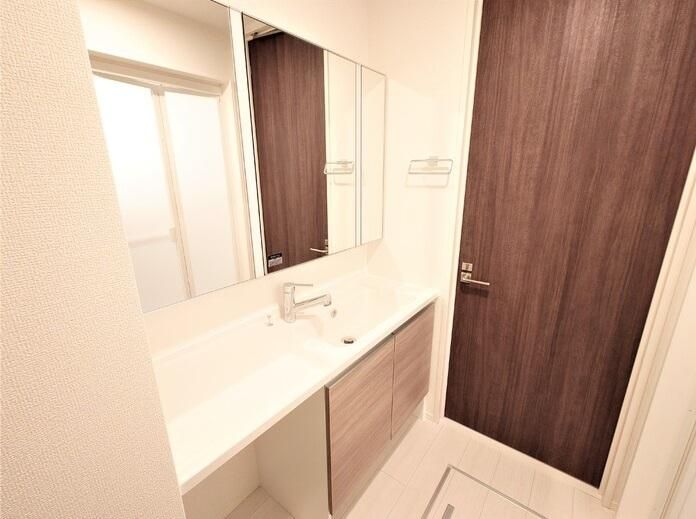 �y���ʏ��z�@