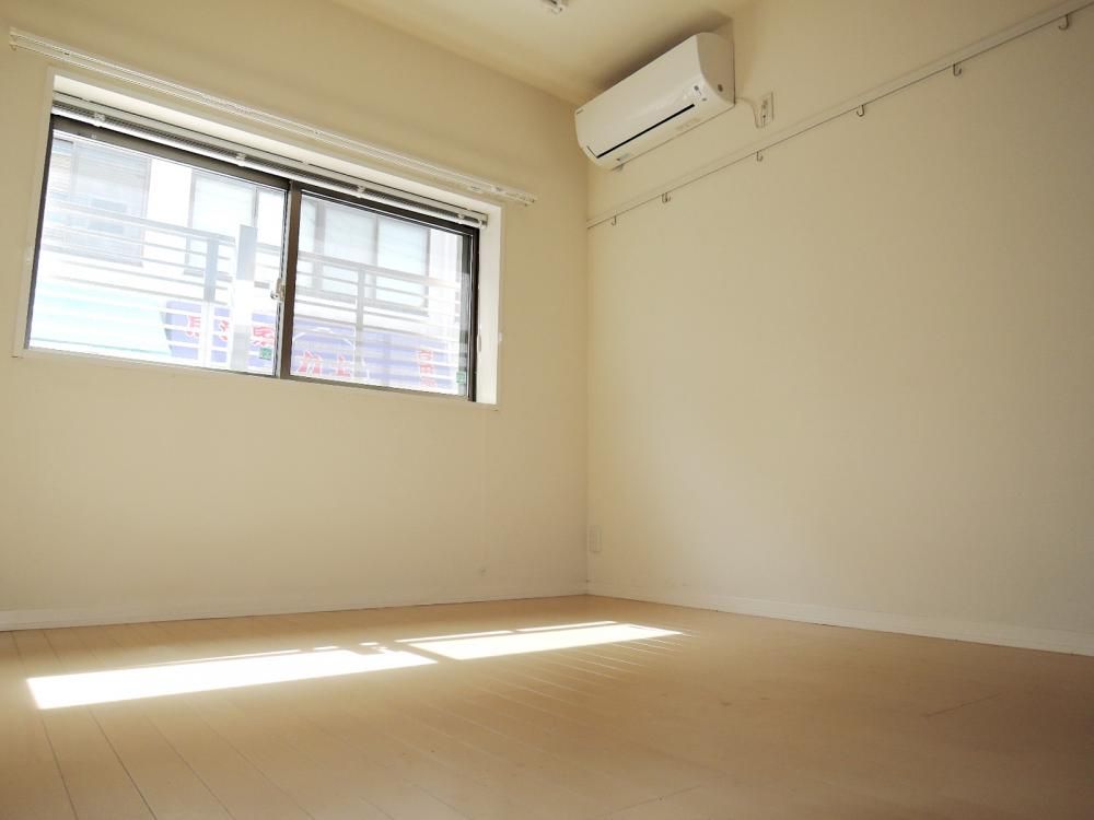 �y�Q���z�@