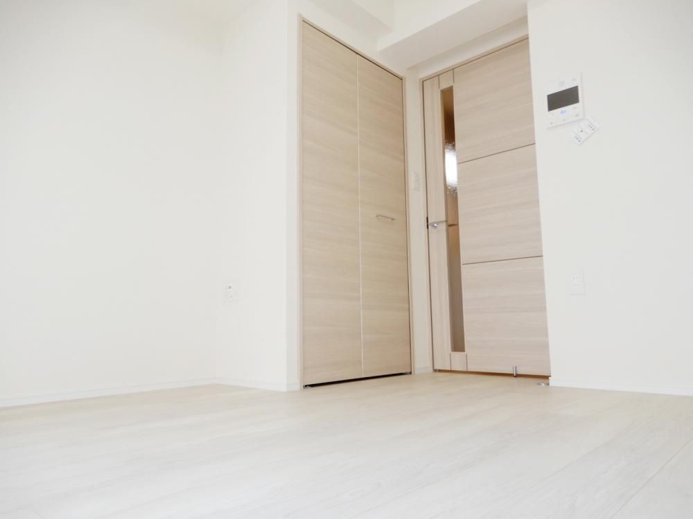 �y���ԁE���r���O�z�@