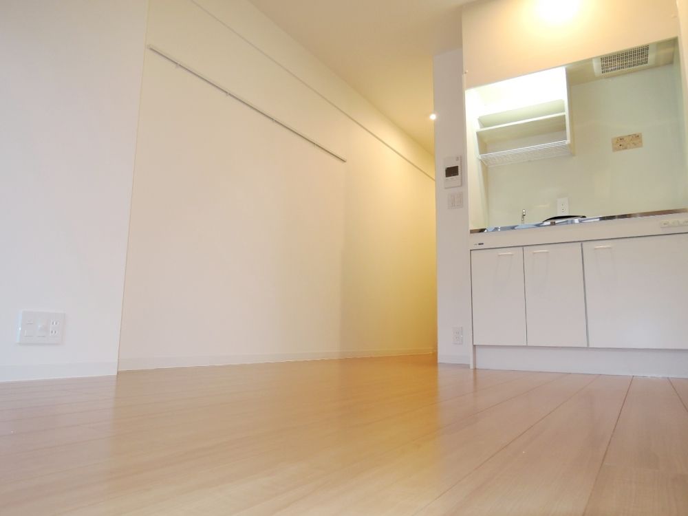 �y�Q���z�@