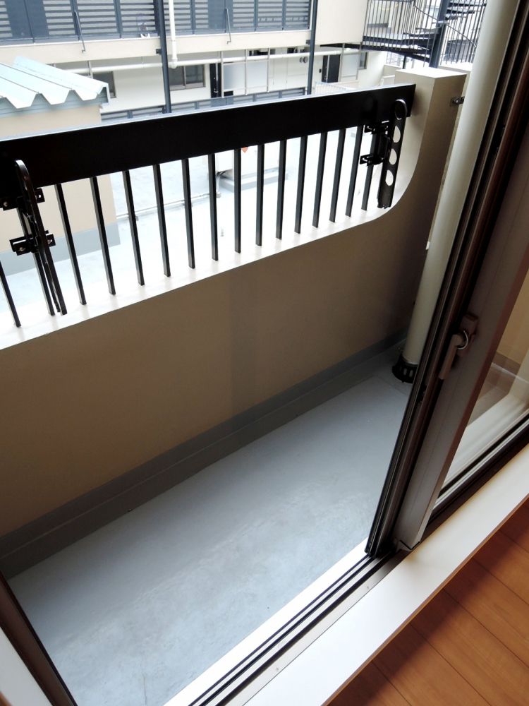 �y�x�����_�z�@