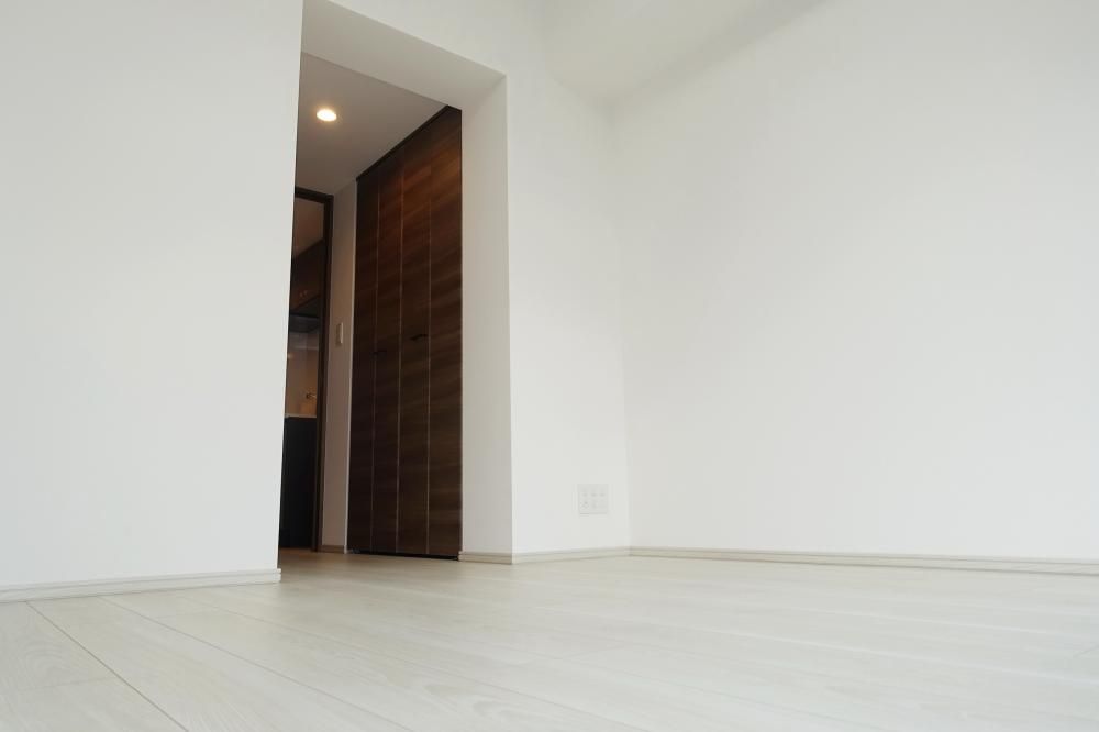 �y���ԁE���r���O�z�@