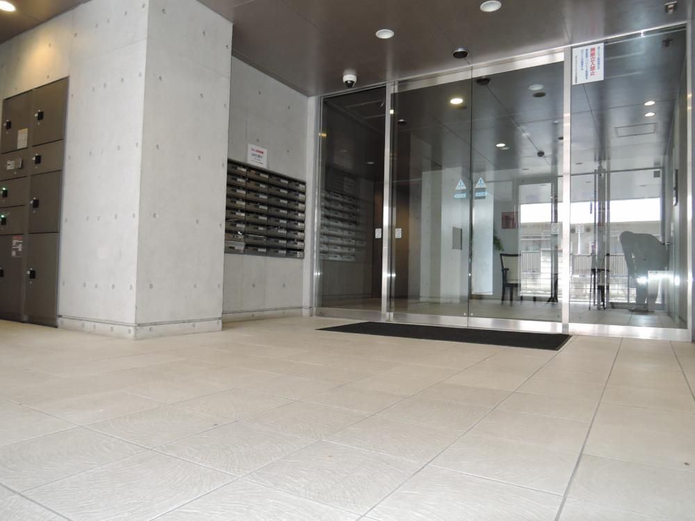 �y�G���g�����X�z�@