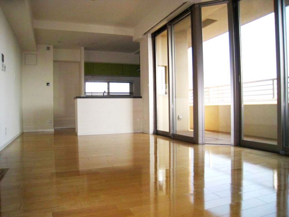 �y���ԁE���r���O�z�@