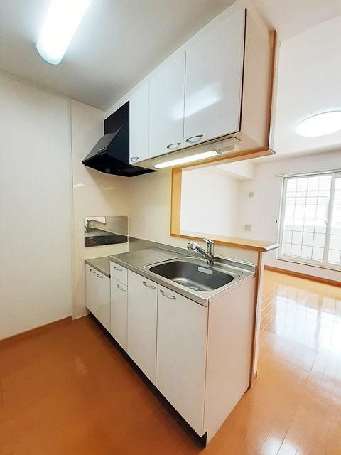 �y�L�b�`���z�@