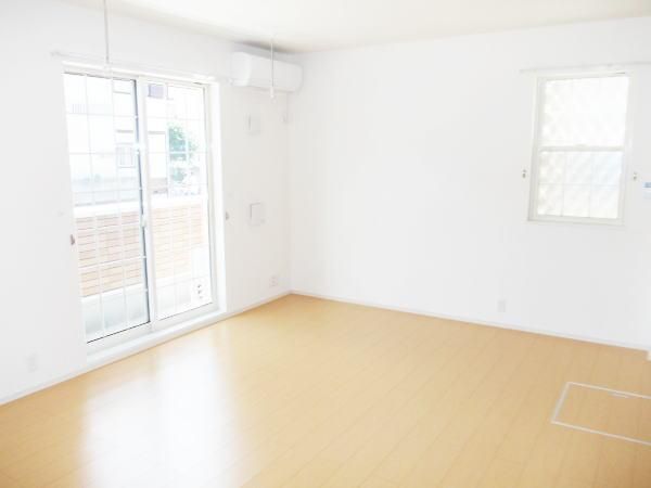 �y���ԁE���r���O�z�@