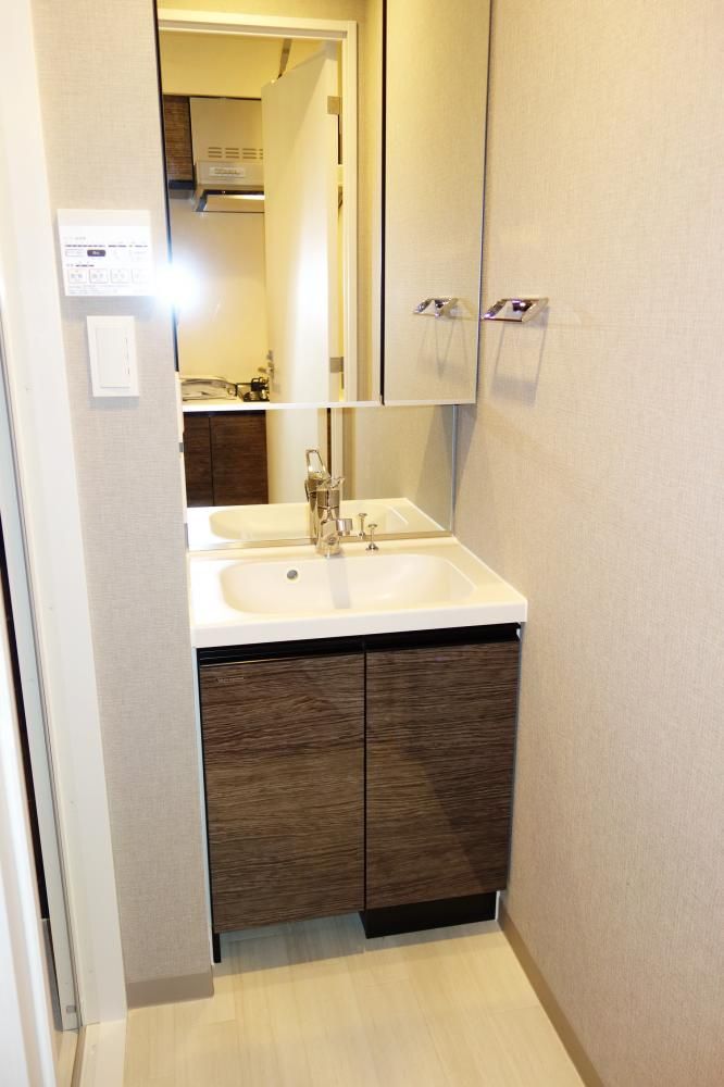 �y���ʏ��z�@