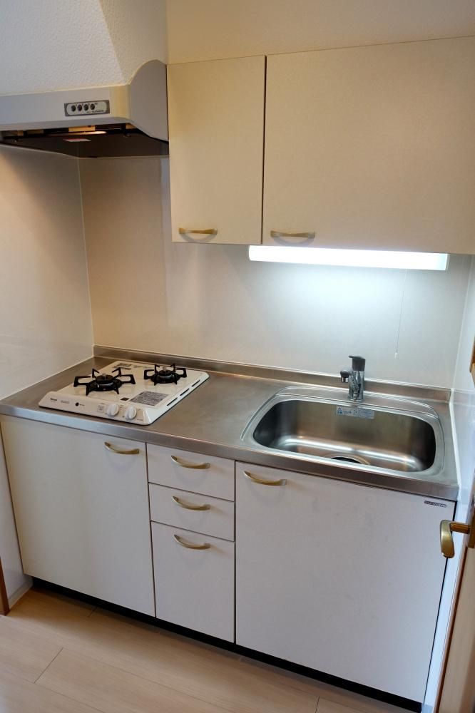 �y�L�b�`���z�@