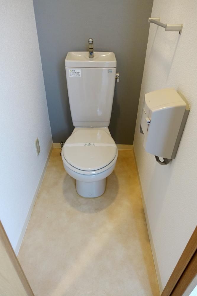 �y�g�C���z�@