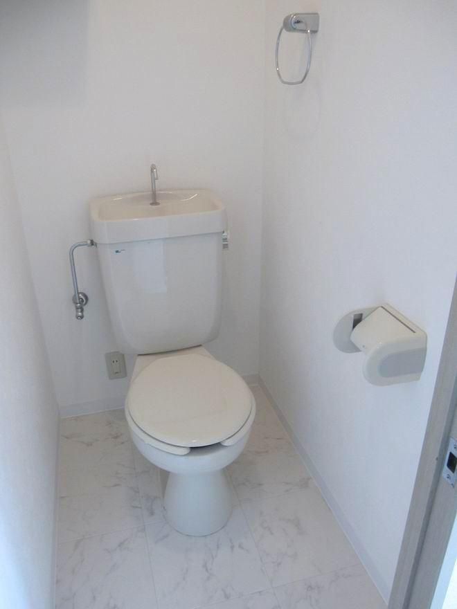 �y�g�C���z�@