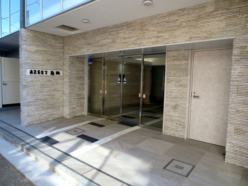 �y�G���g�����X�z�@