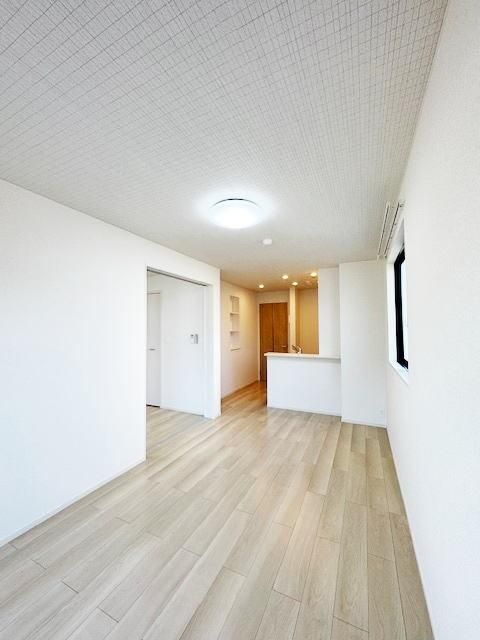 �y���ԁE���r���O�z�@