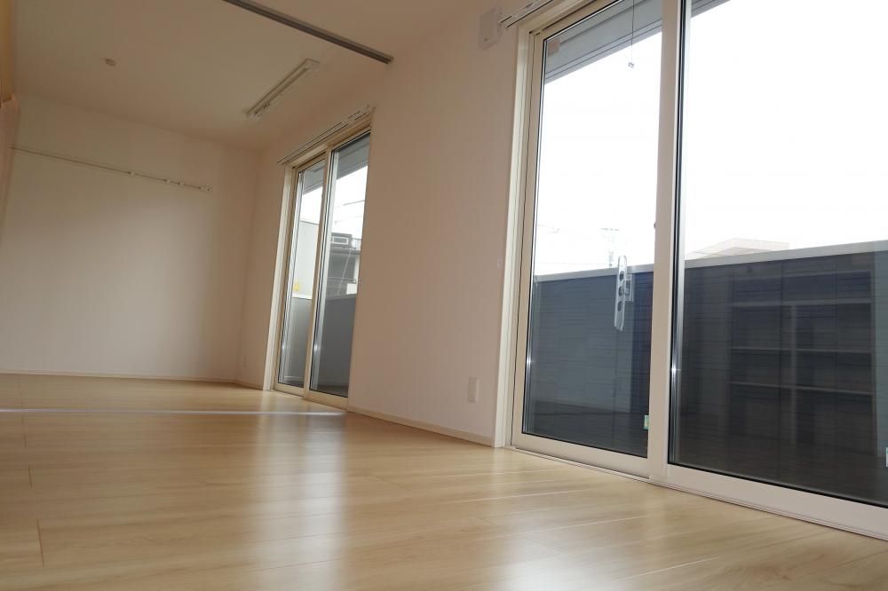 �y���]�z�@