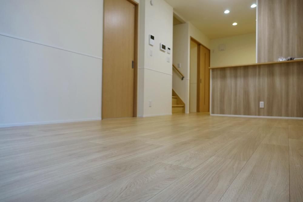 �y���ԁE���r���O�z�@