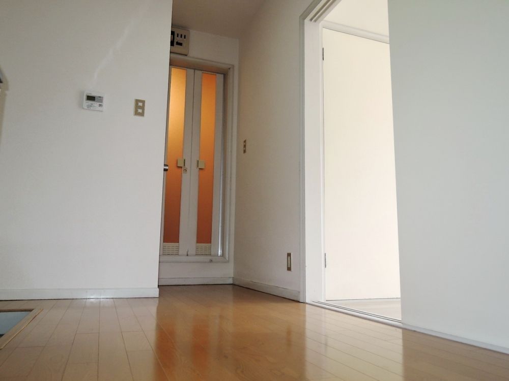 �y���ԁE���r���O�z�@