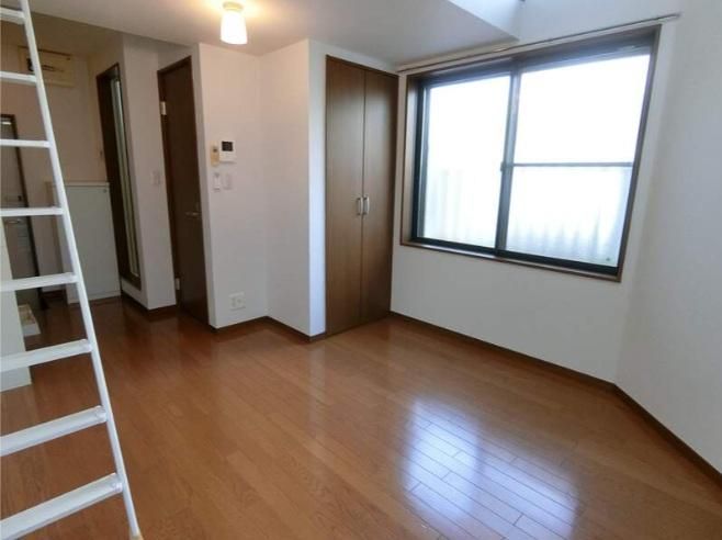 �y���ԁE���r���O�z�@