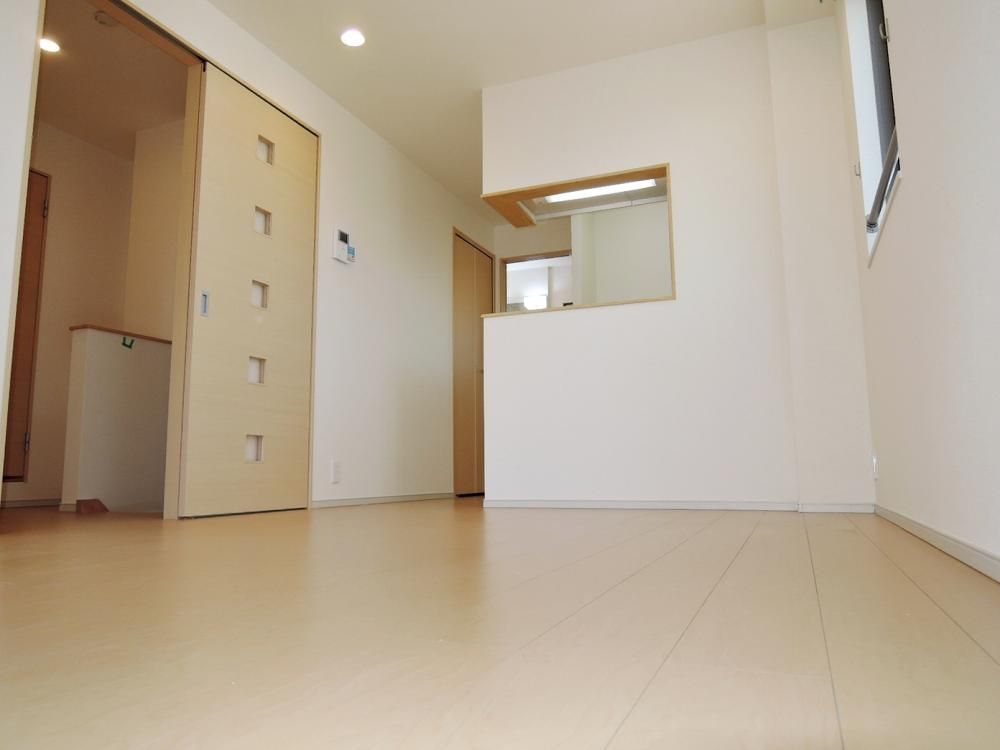 �y���ԁE���r���O�z�@