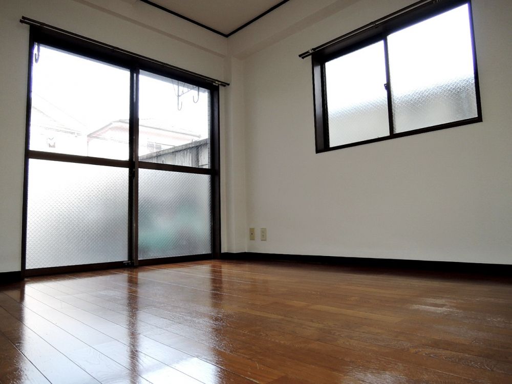 �y�Q���z�@