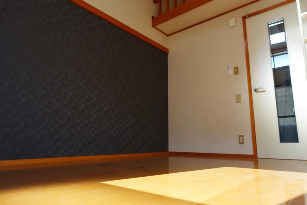 �y���ԁE���r���O�z�@