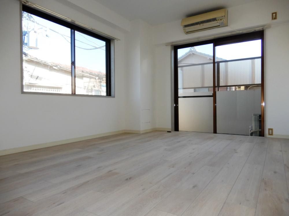 �y�Q���z�@