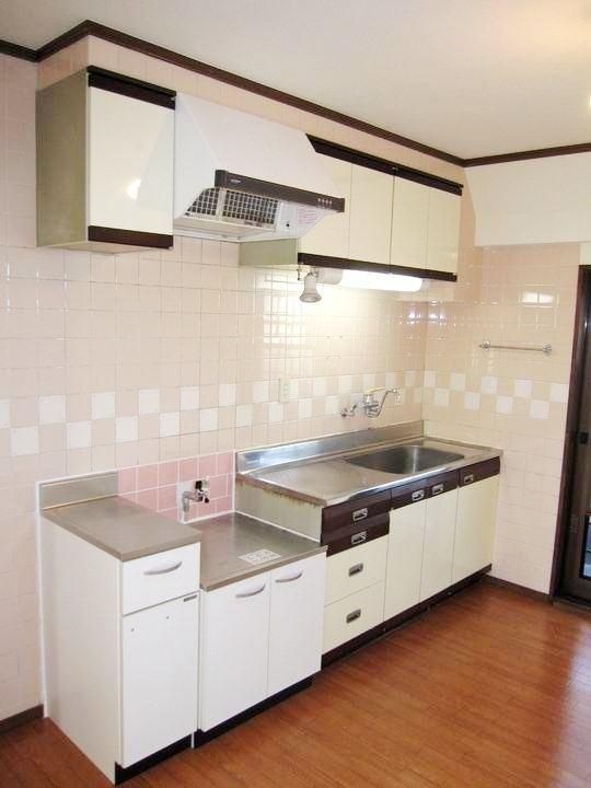 �y�L�b�`���z�@