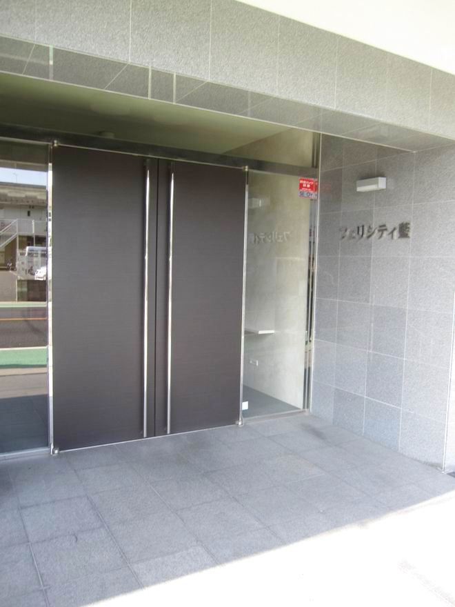 �y�G���g�����X�z�@