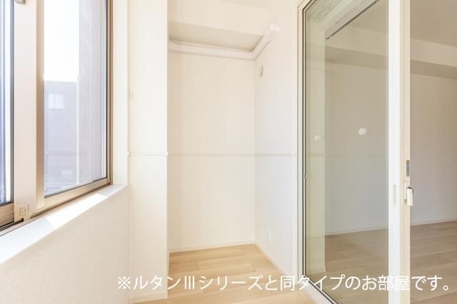 �y�x�����_�z�@