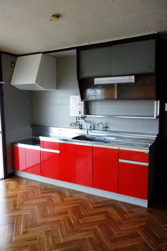 �y�L�b�`���z�@