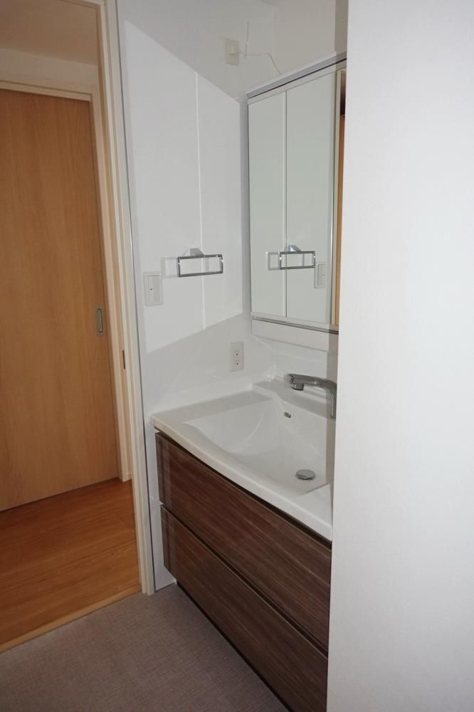 �y���̑��ݔ��z�@