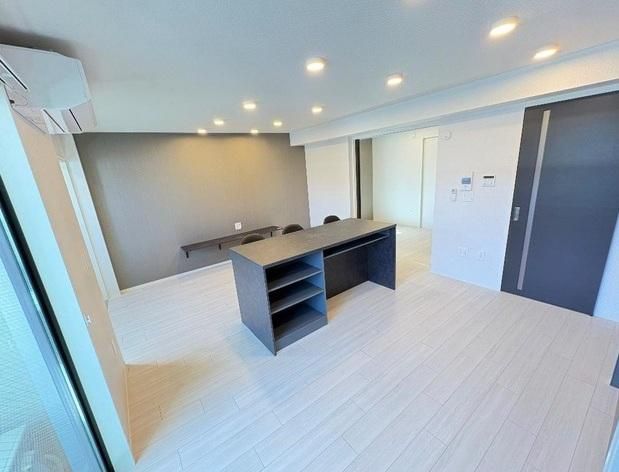 �y���ԁE���r���O�z�@