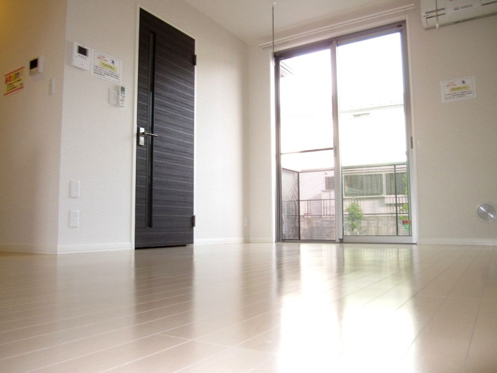 �y���ԁE���r���O�z�@