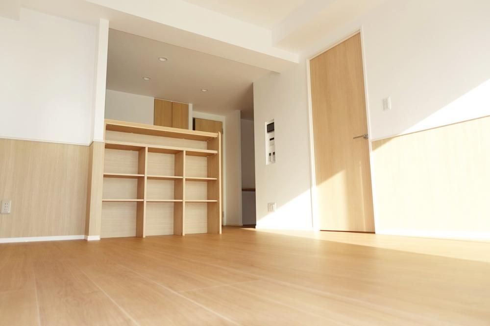 �y���ԁE���r���O�z�@