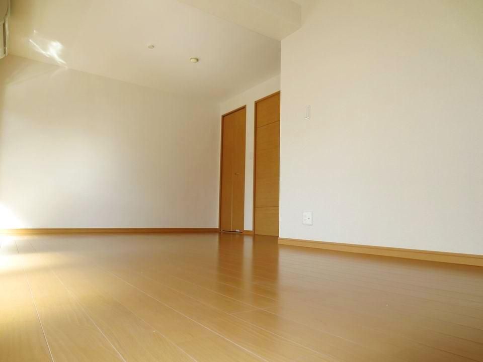 �y�Q���z�@