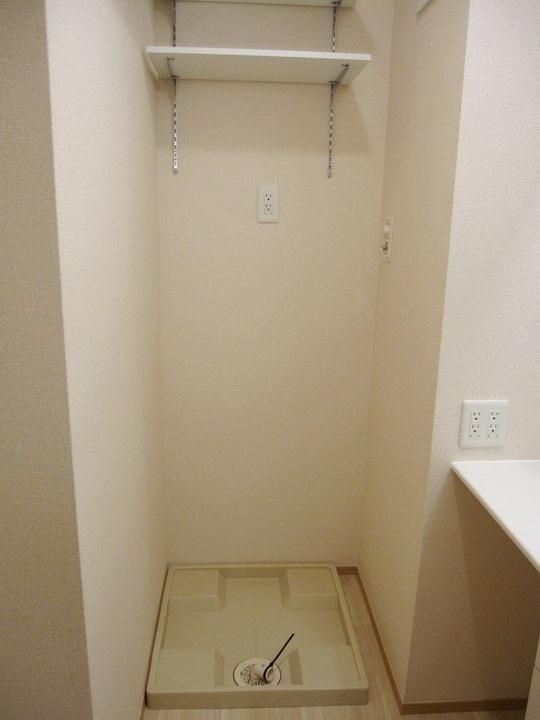 �y���̑��ݔ��z�@