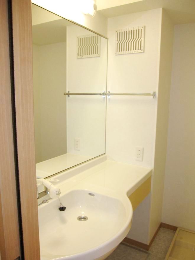 �y���ʏ��z�@