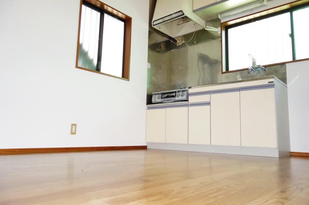 �y���ԁE���r���O�z�@